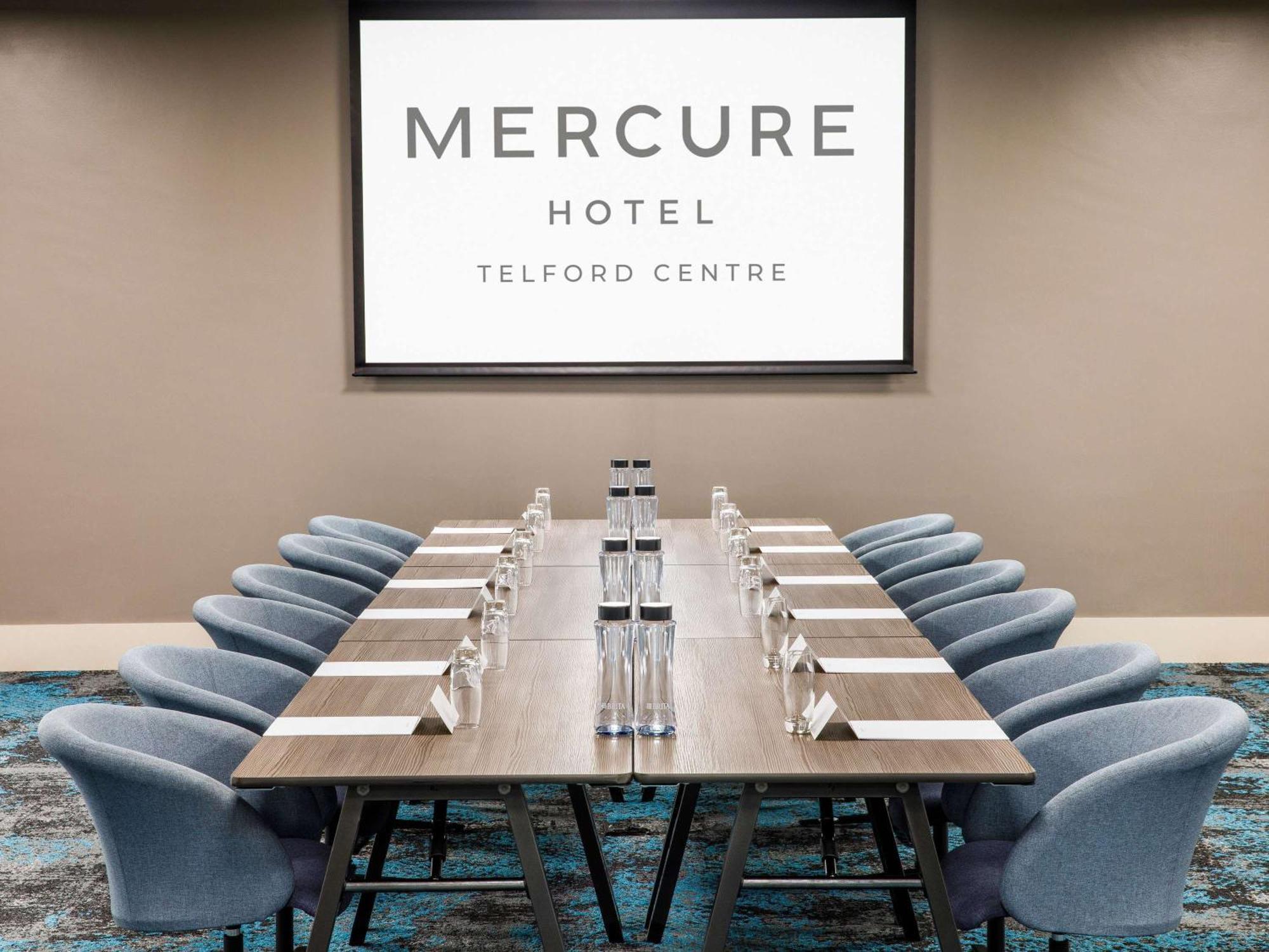 Mercure Telford Centre Hotel Exteriör bild