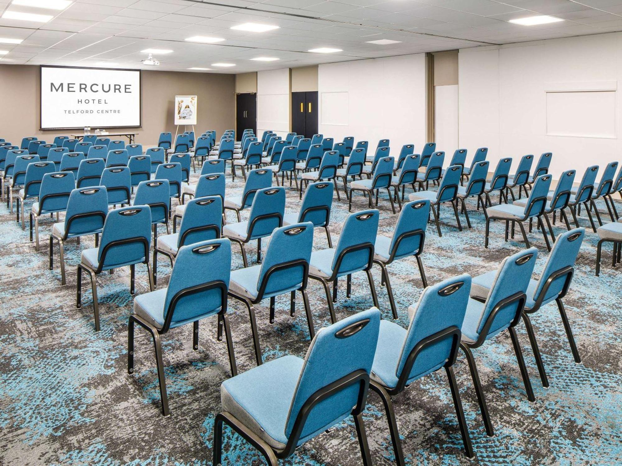 Mercure Telford Centre Hotel Exteriör bild