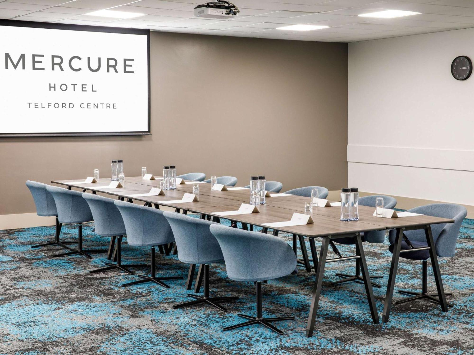 Mercure Telford Centre Hotel Exteriör bild